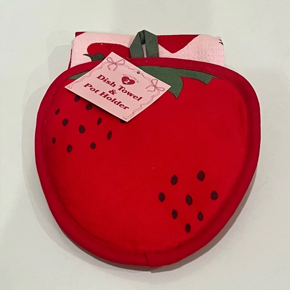 TARGET :: STRAWBERRY HOUSEWARES